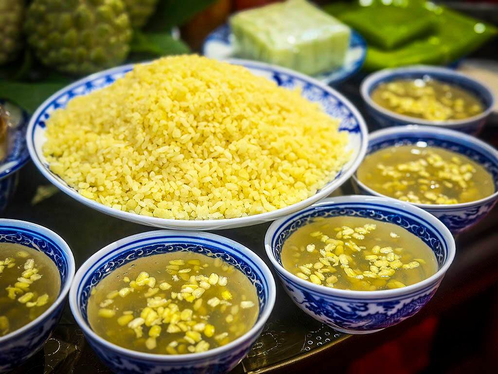 Learn Hue City’s dessert heritage with expert insights